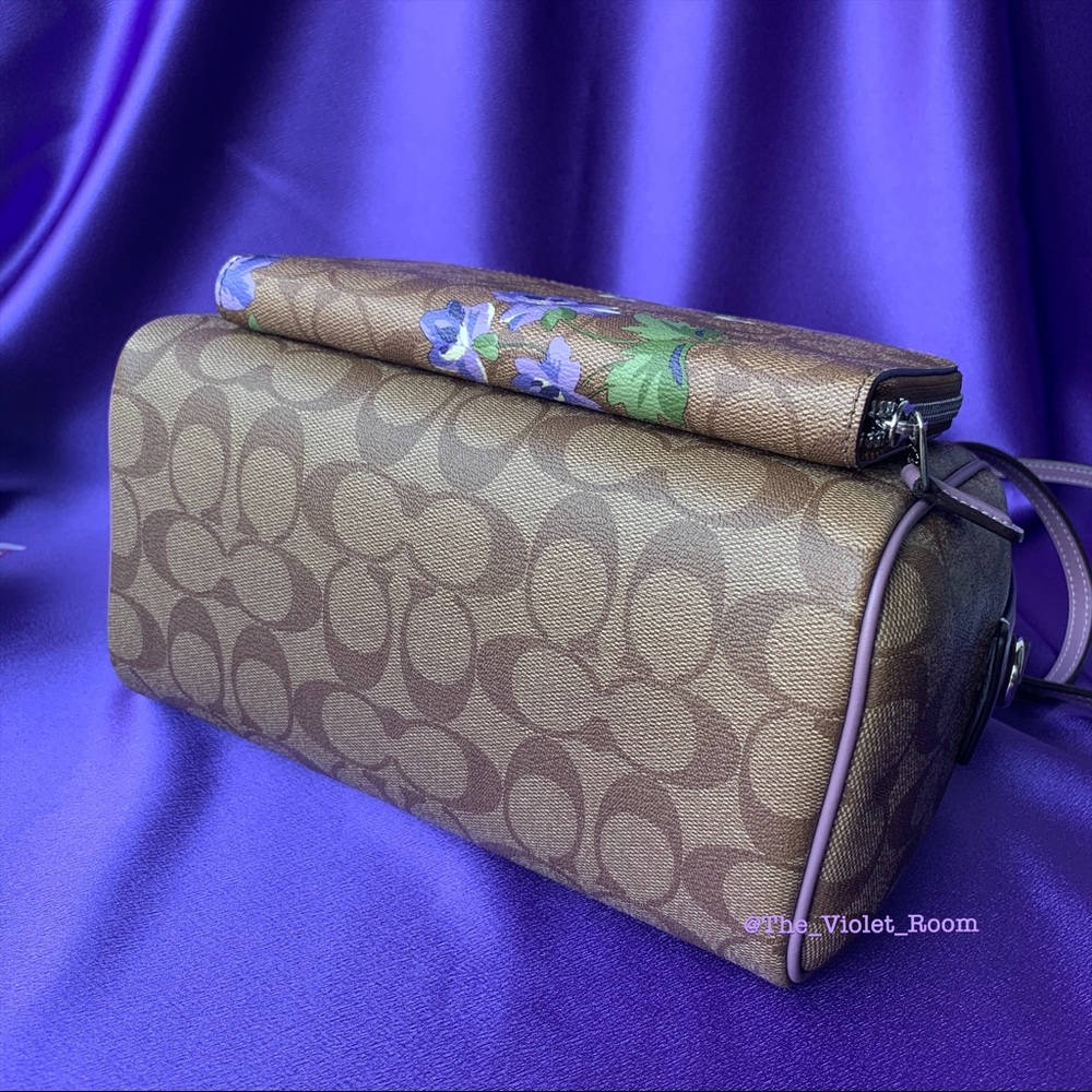 ▪️SALE▪️Signature Mini Bennett Satchel & Wallet - Picture 5 of 8
